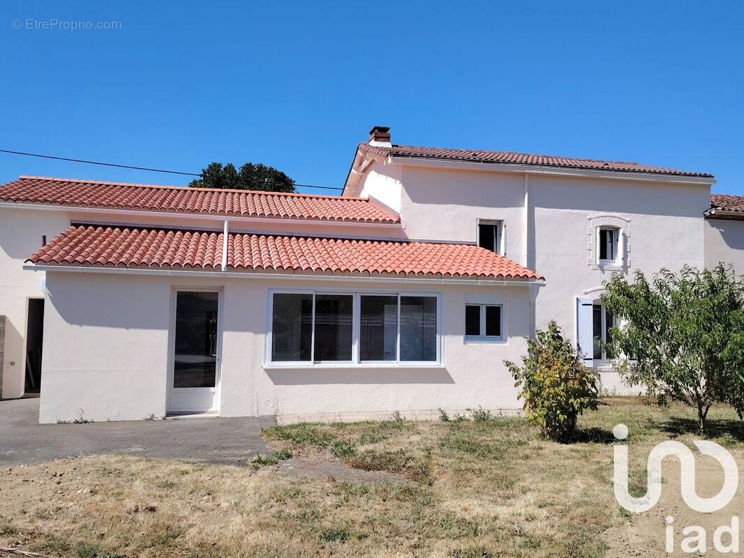 Photo 1 - Maison à LE POIRE-SUR-VIE
