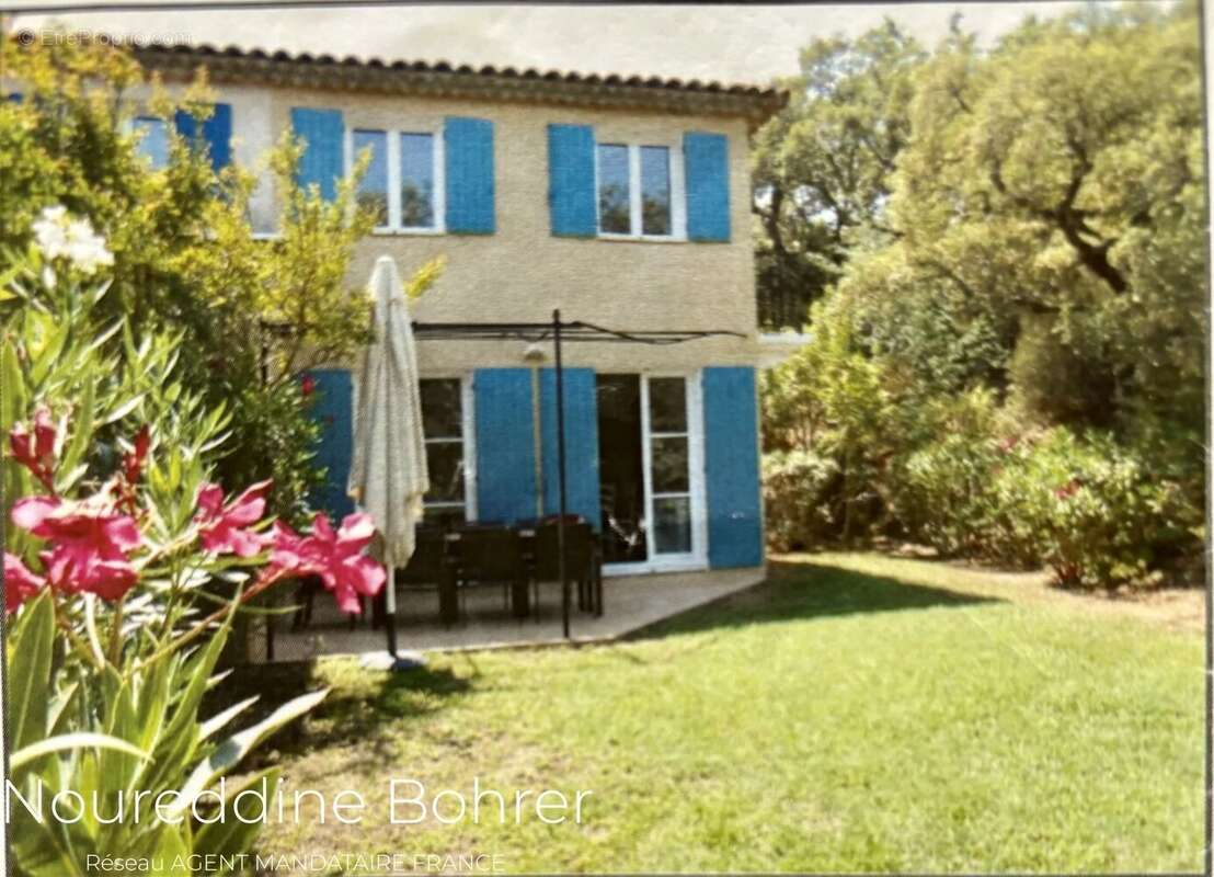 Maison à GRIMAUD