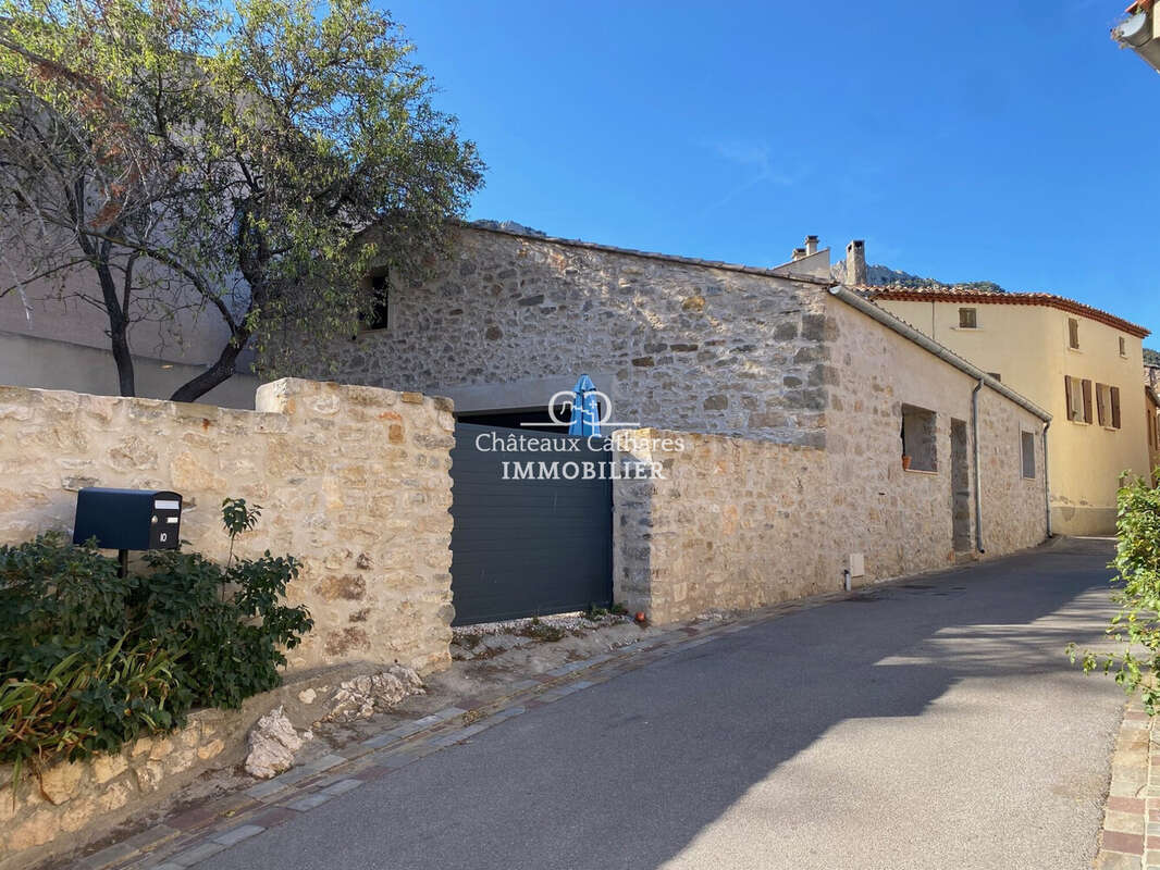 Maison à DUILHAC-SOUS-PEYREPERTUSE