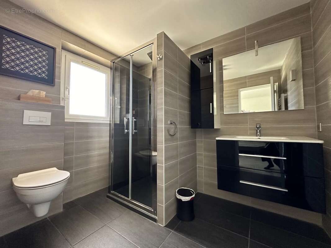 Maison à VALLAURIS