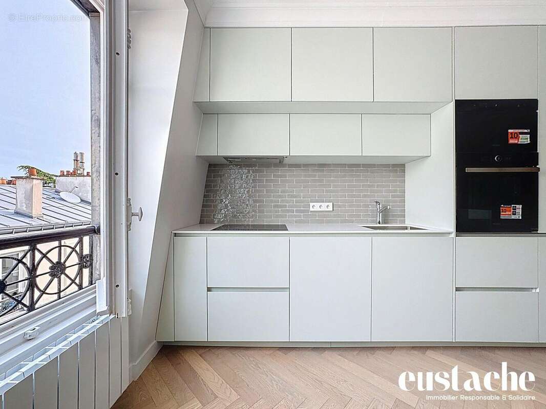 Appartement à PARIS-10E