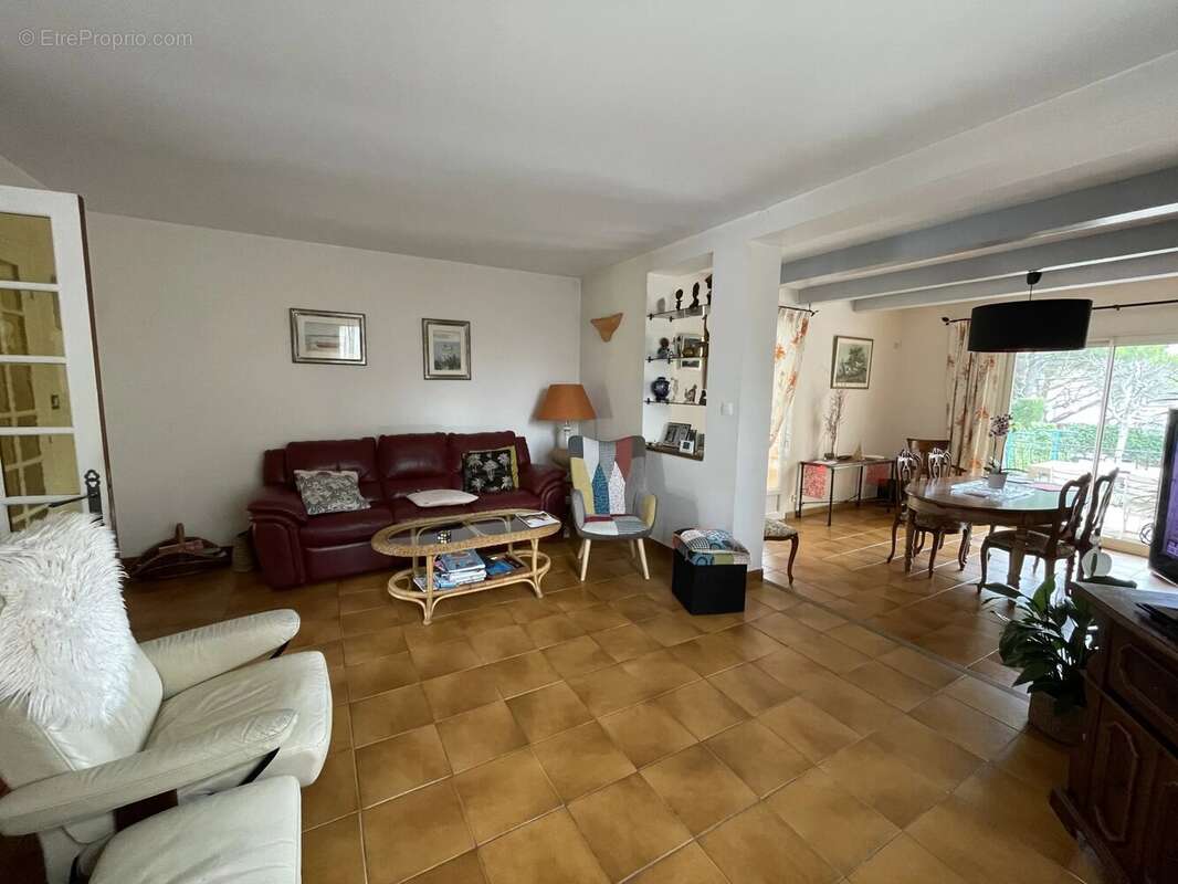 Maison à VENELLES