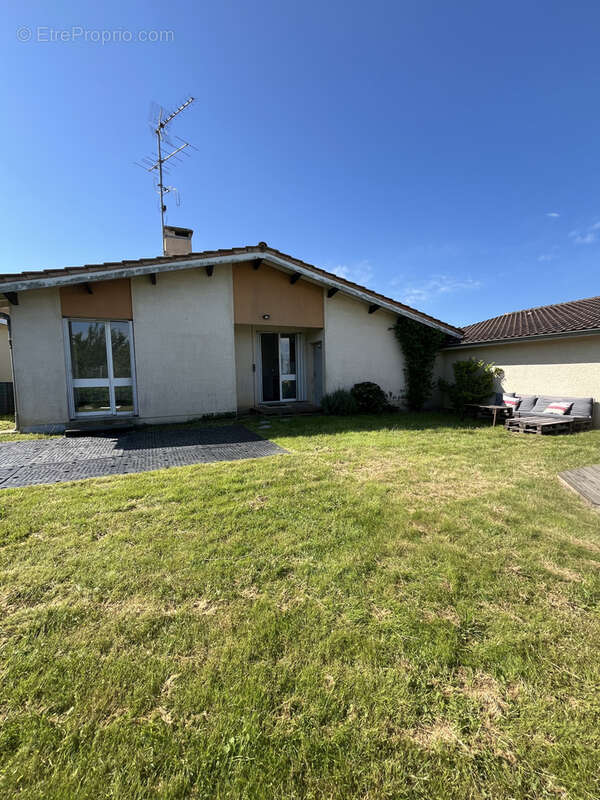 Maison à CASTETS-EN-DORTHE