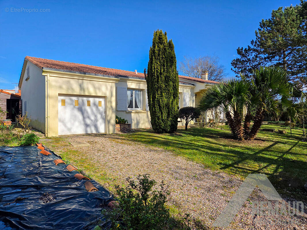 Maison à AIZENAY