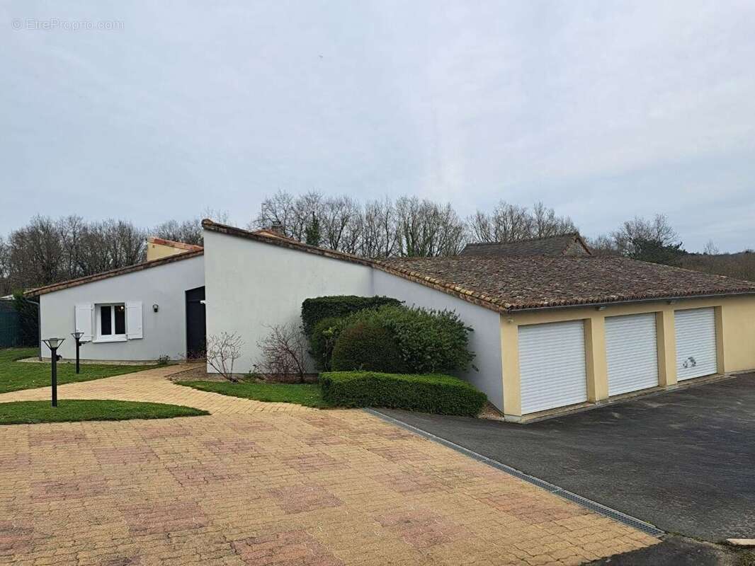 Maison à SAINT-SAUVEUR