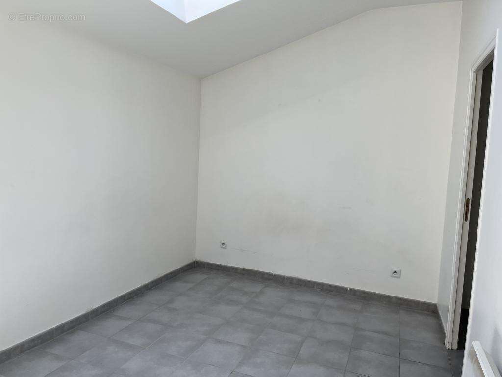Appartement à ANGERVILLE