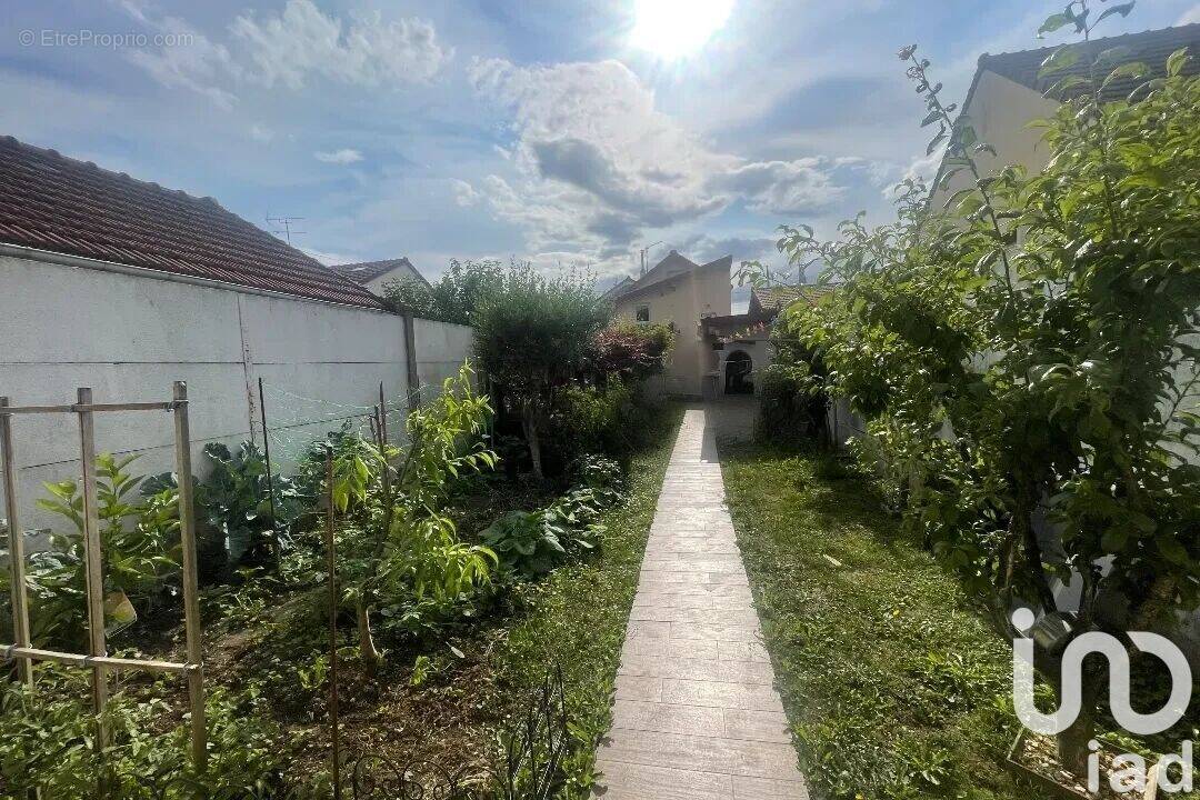 Photo 1 - Maison à VILLENEUVE-LE-ROI