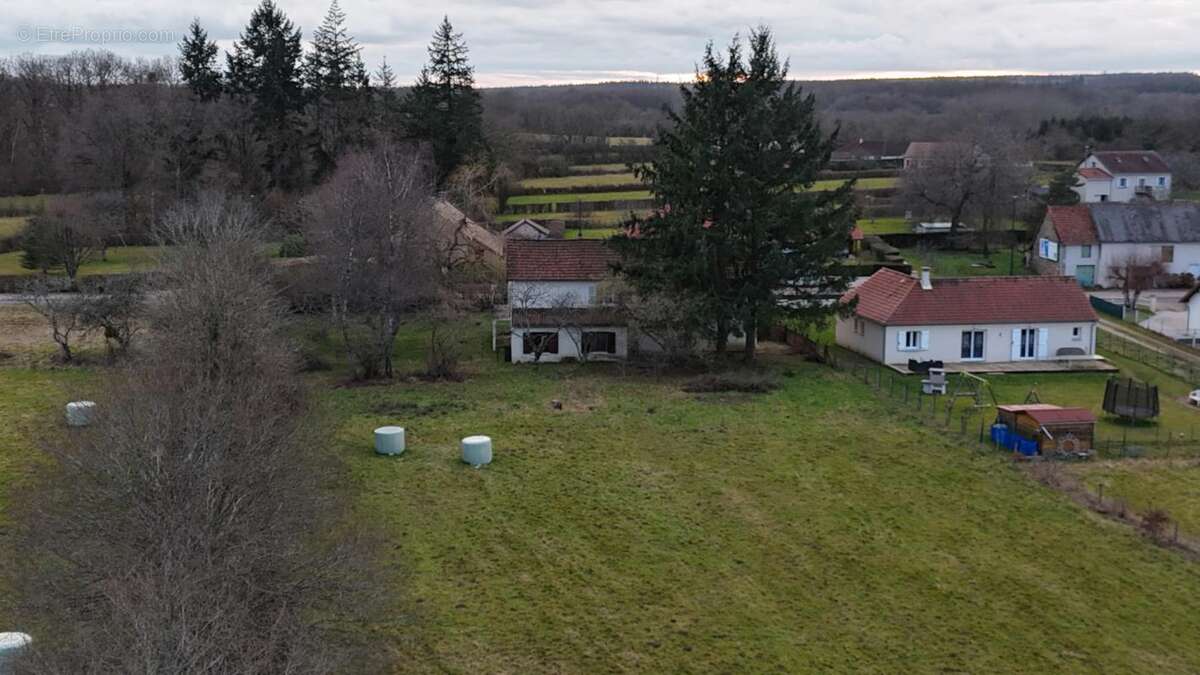 Maison à AUXY