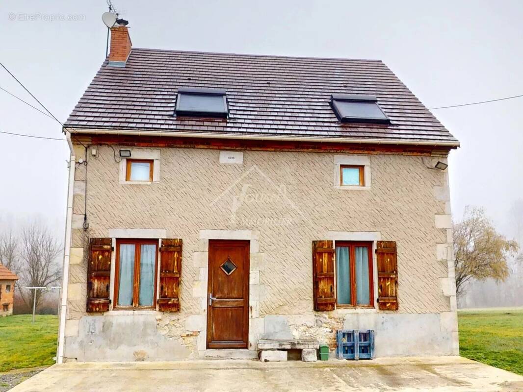 Maison à VENDAT
