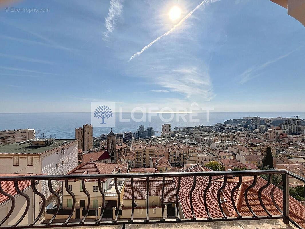 Appartement à BEAUSOLEIL