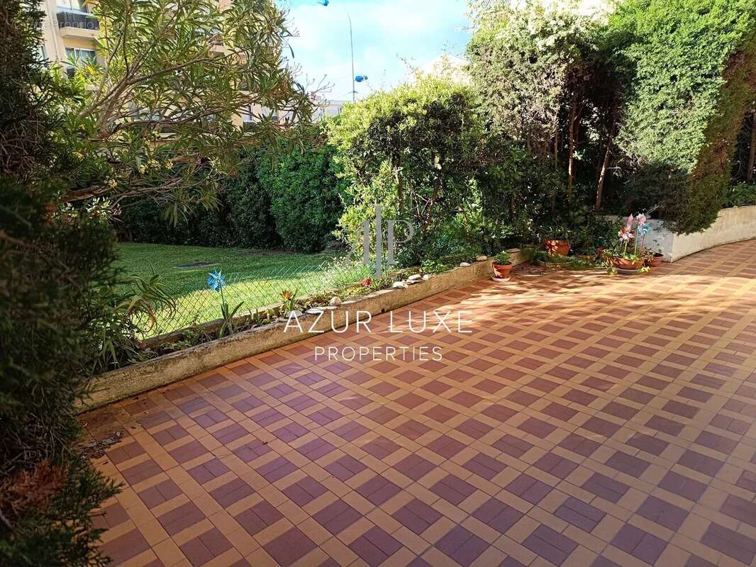 Appartement à BEAULIEU-SUR-MER