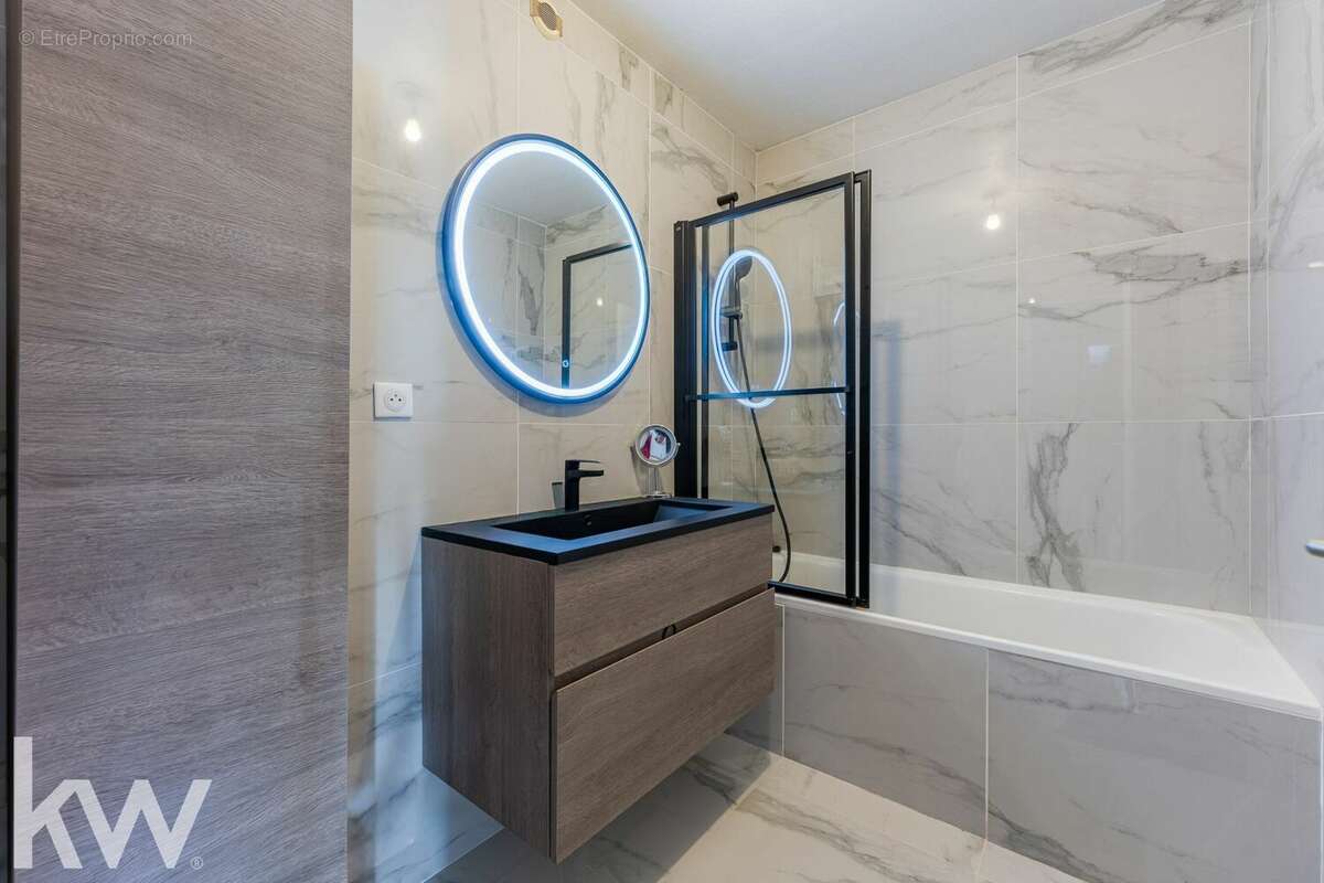 Appartement à L&#039;ISLE-D&#039;ABEAU