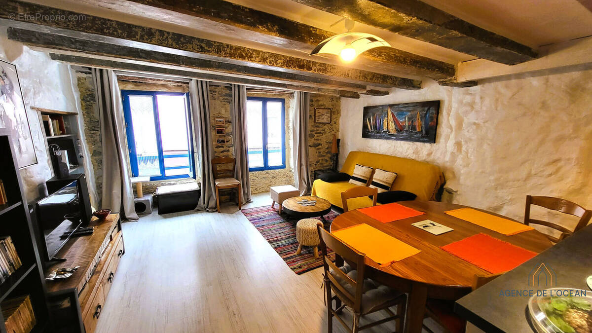 Appartement à LE PALAIS