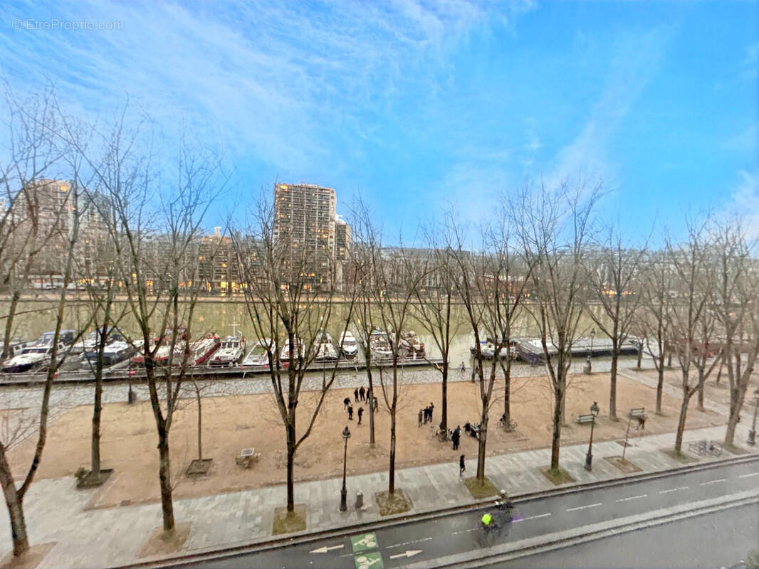 Appartement à PARIS-19E