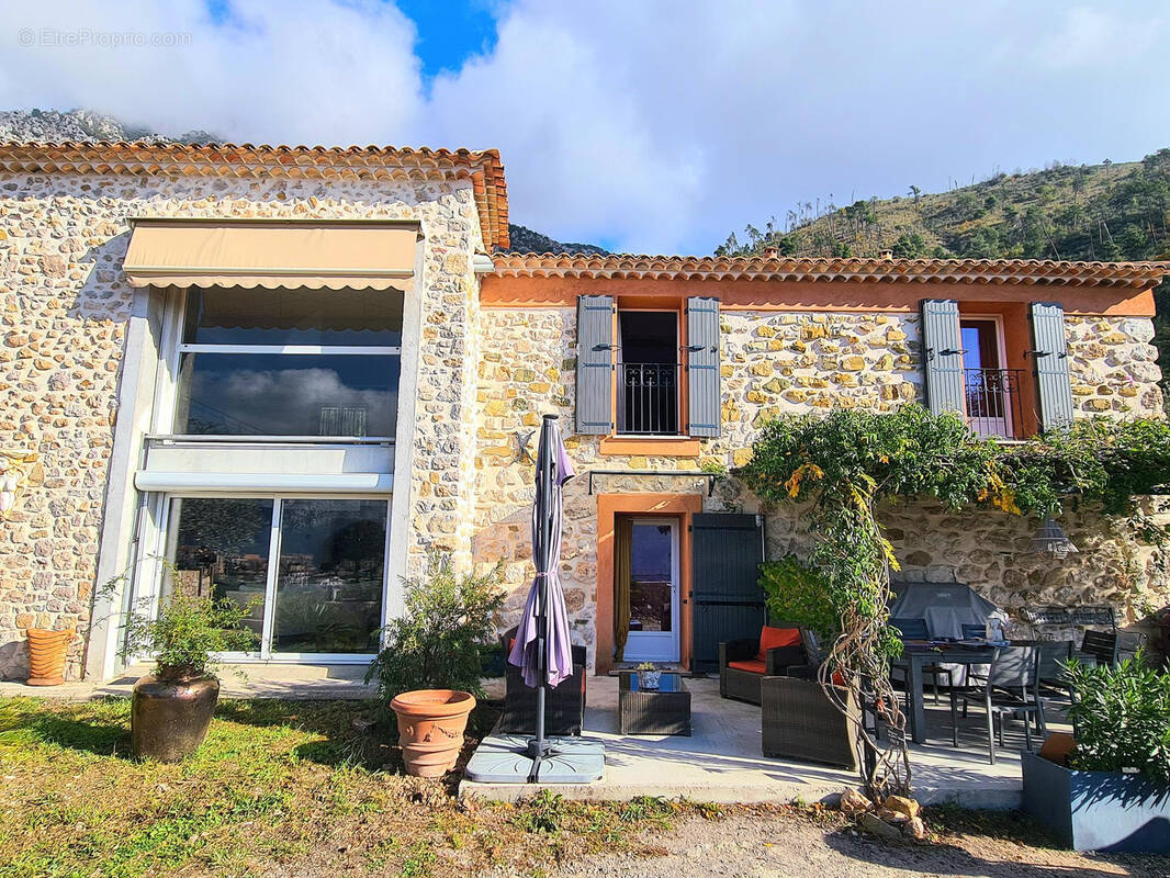 Maison à MENTON