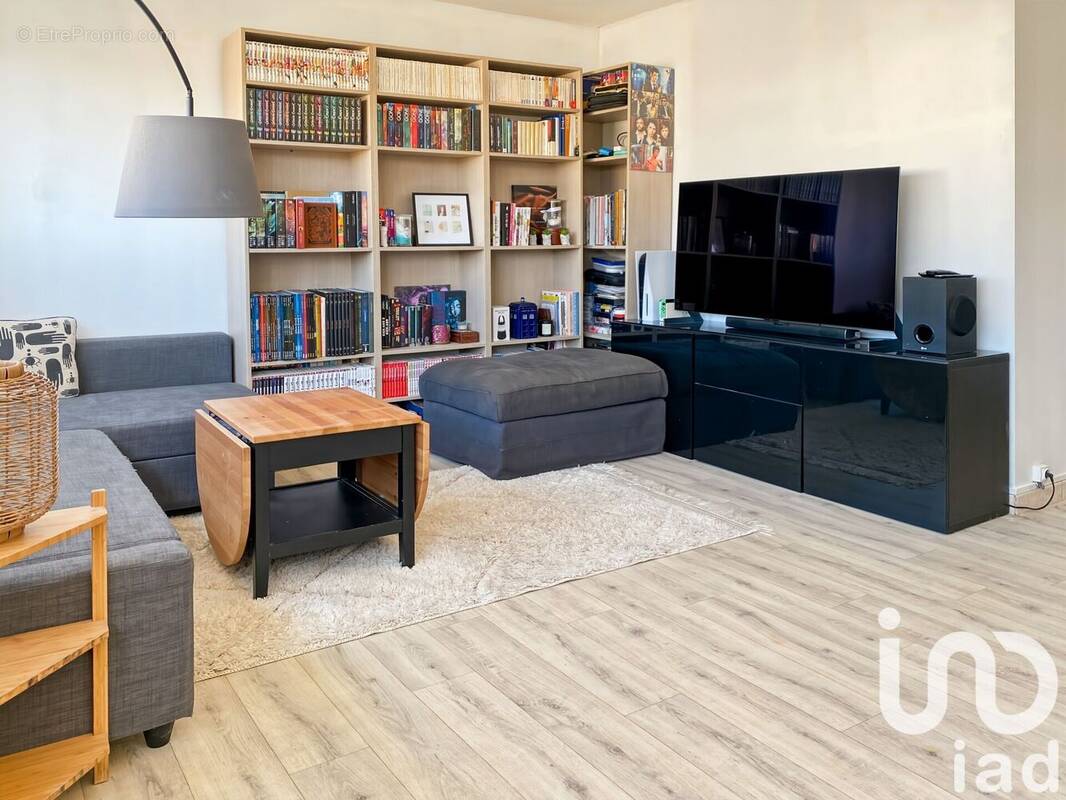 Photo 1 - Appartement à COMBS-LA-VILLE