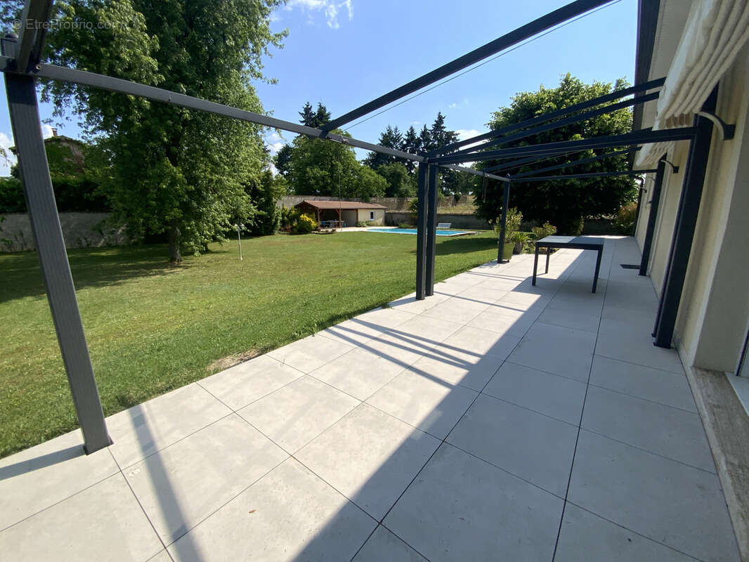 Maison à COLOMBIER-SAUGNIEU