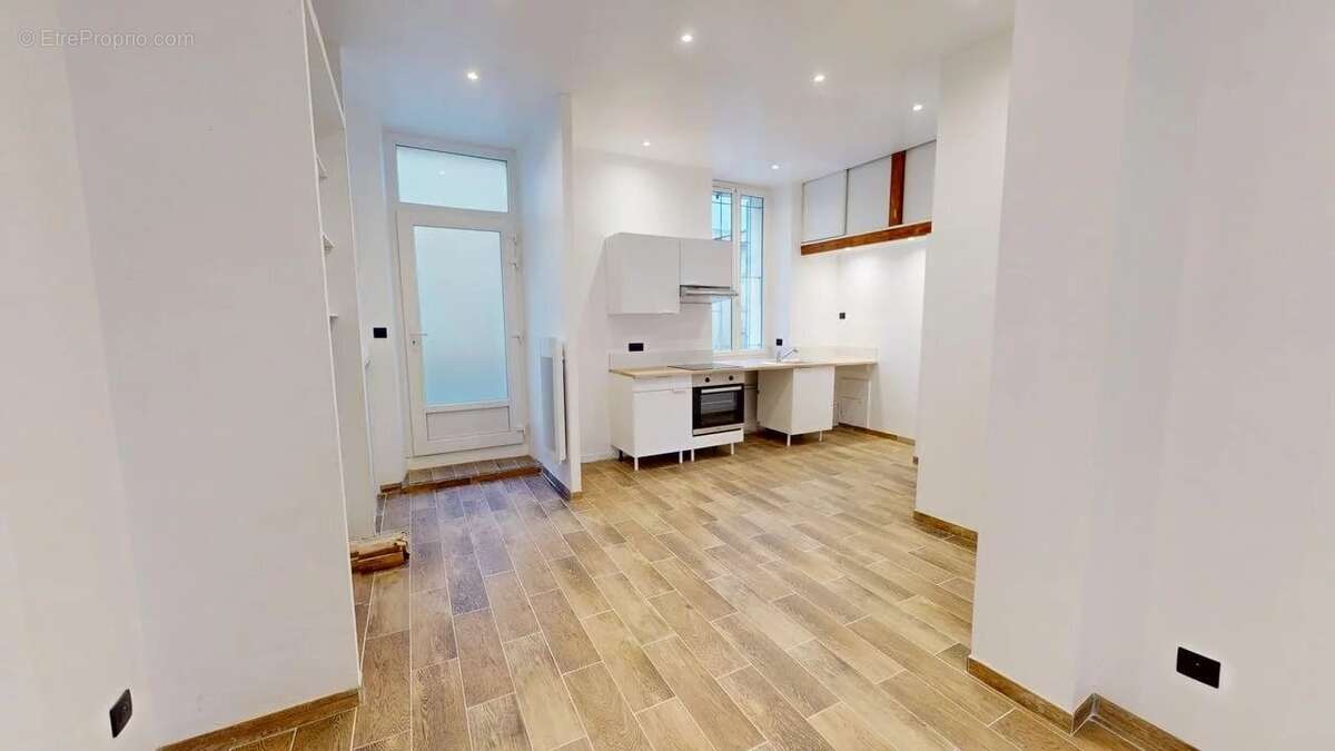 Appartement à PORT-DE-BOUC