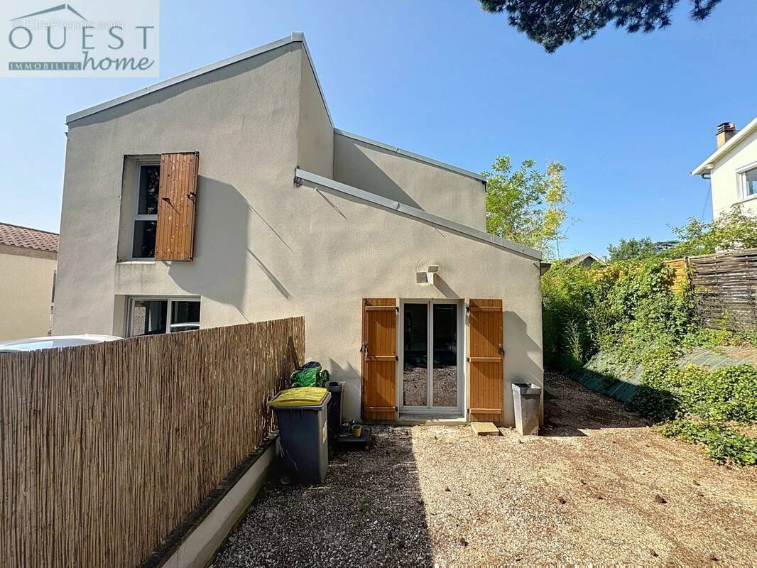 Maison à CHAPONOST