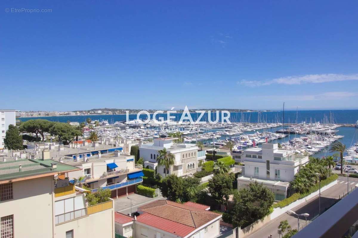 Appartement à VALLAURIS
