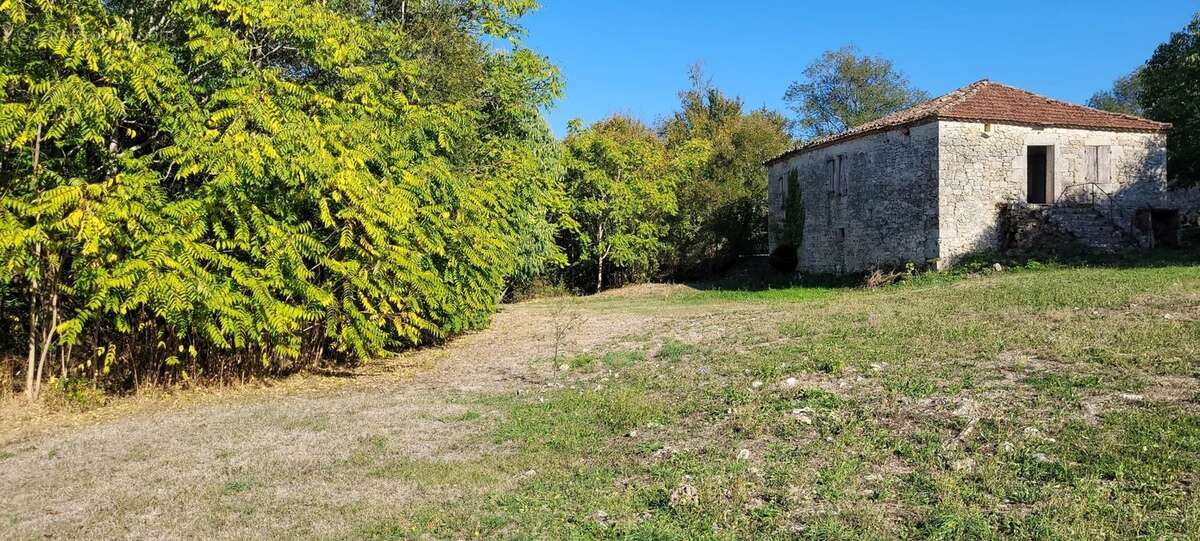 Maison à MONTAIGU-DE-QUERCY