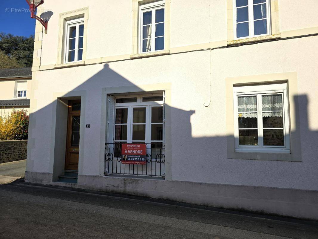 Maison à VAIGES