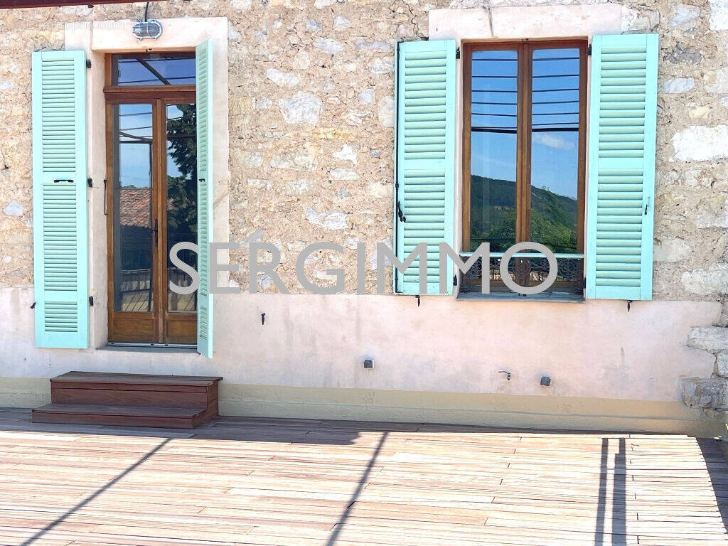 Appartement à FAYENCE