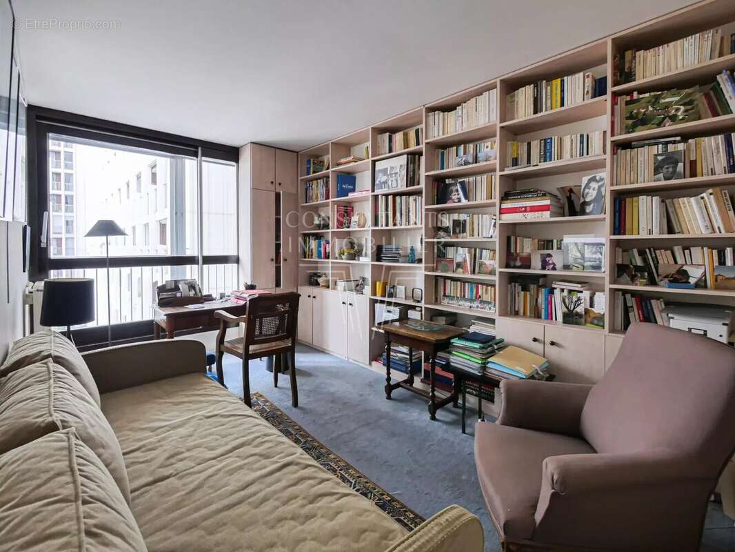 Appartement à PARIS-15E