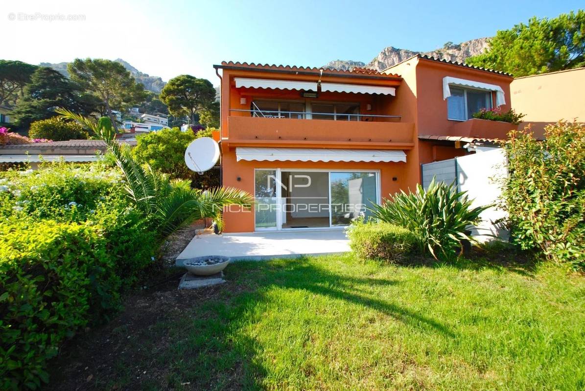 Appartement à EZE