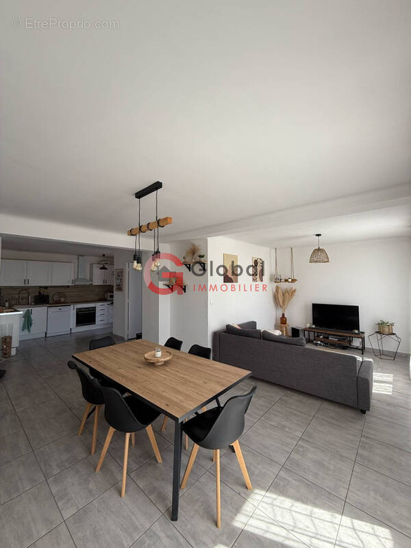 Appartement à PORT-DE-BOUC