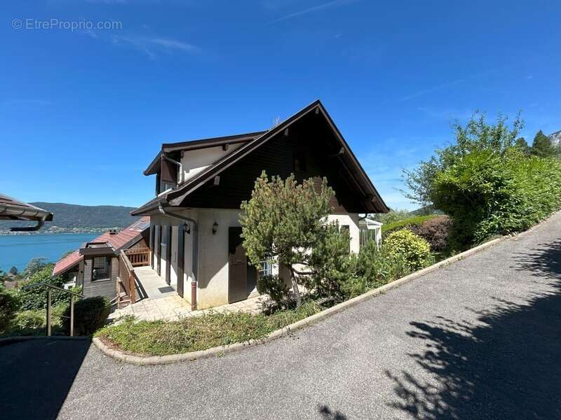 Maison à VEYRIER-DU-LAC