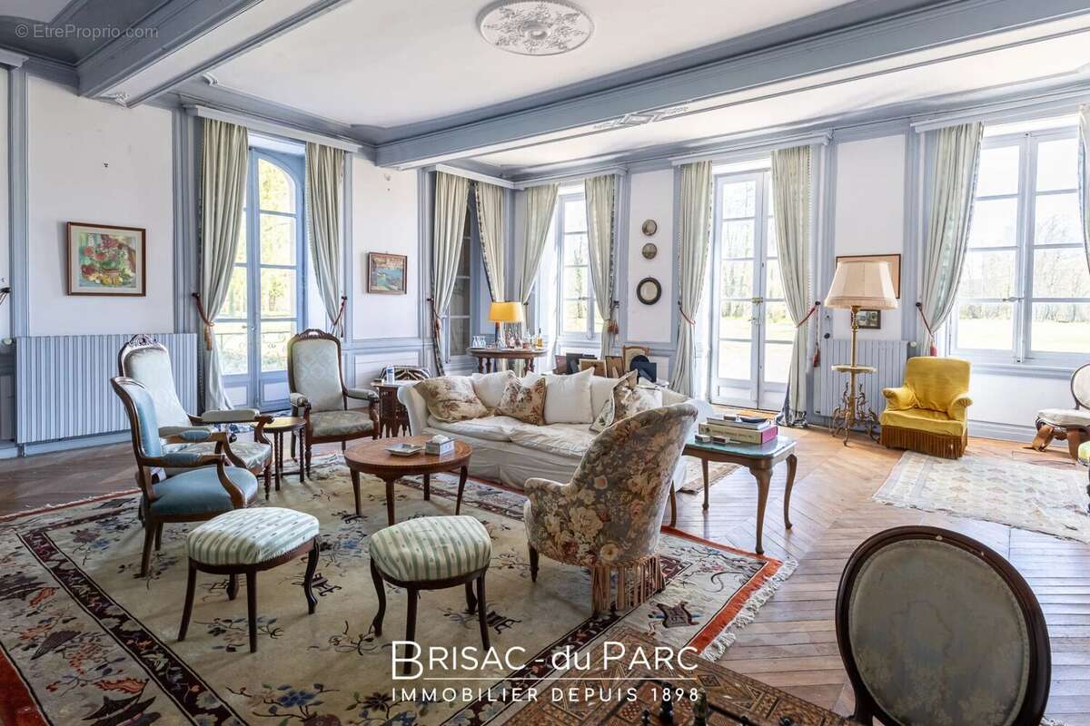 Maison à ROUVRES-SUR-AUBE