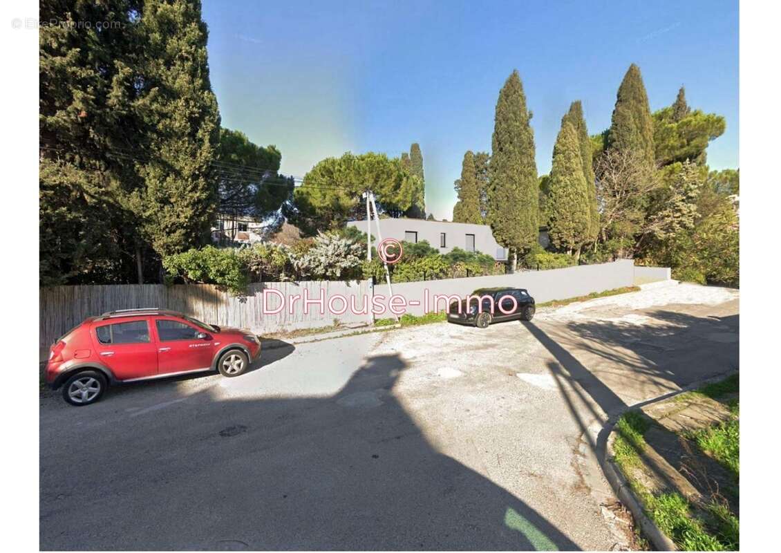 Terrain à MARSEILLE-8E