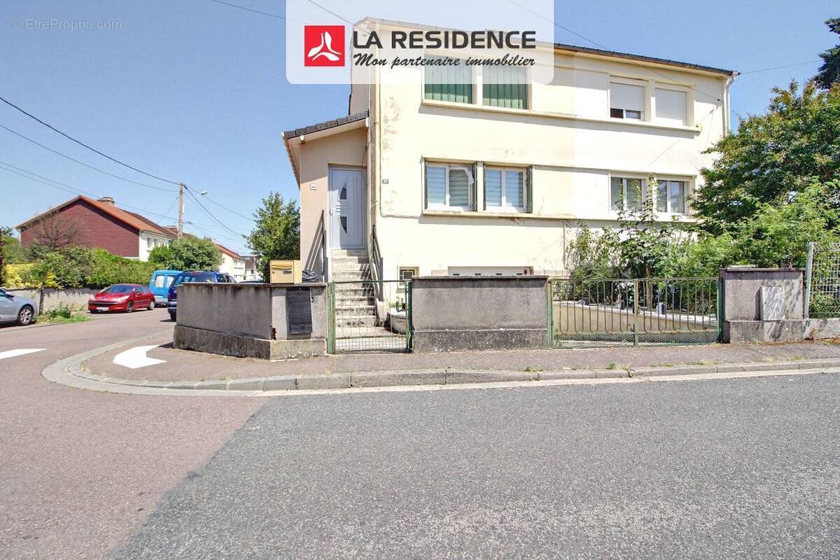 Maison à SAINT-ETIENNE-DU-ROUVRAY