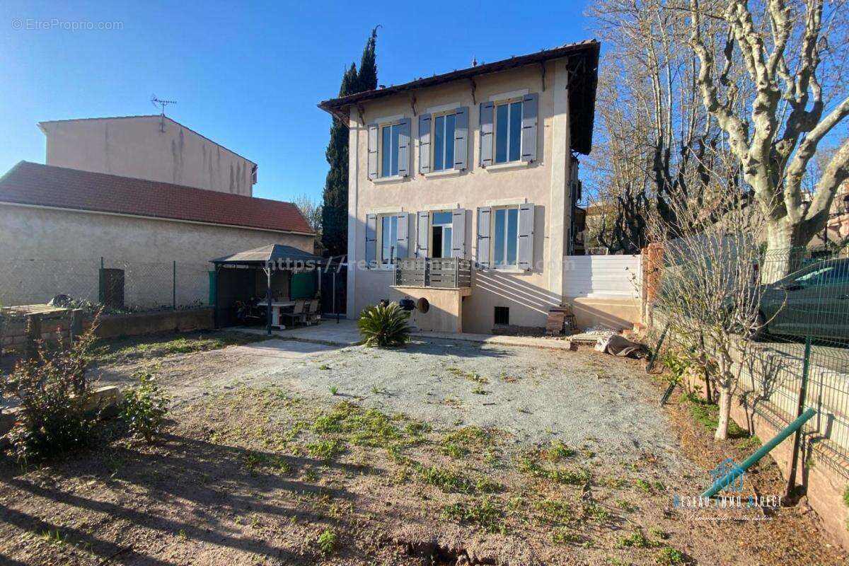 Maison à PUGET-SUR-ARGENS
