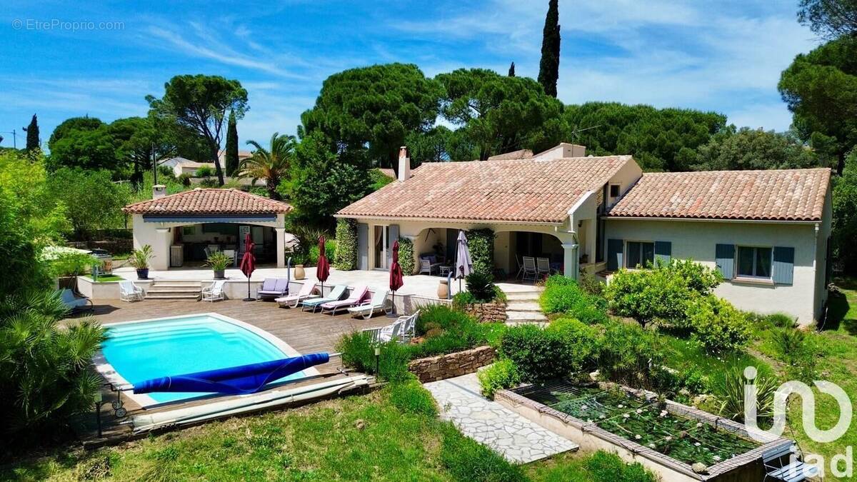 Photo 1 - Maison à LE MUY