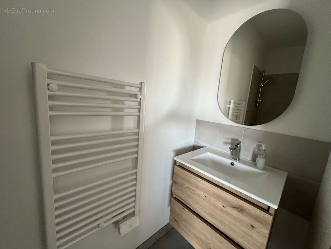 Appartement à JUVIGNAC