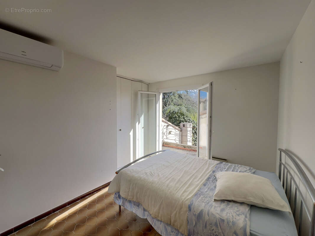 Maison à QUISSAC