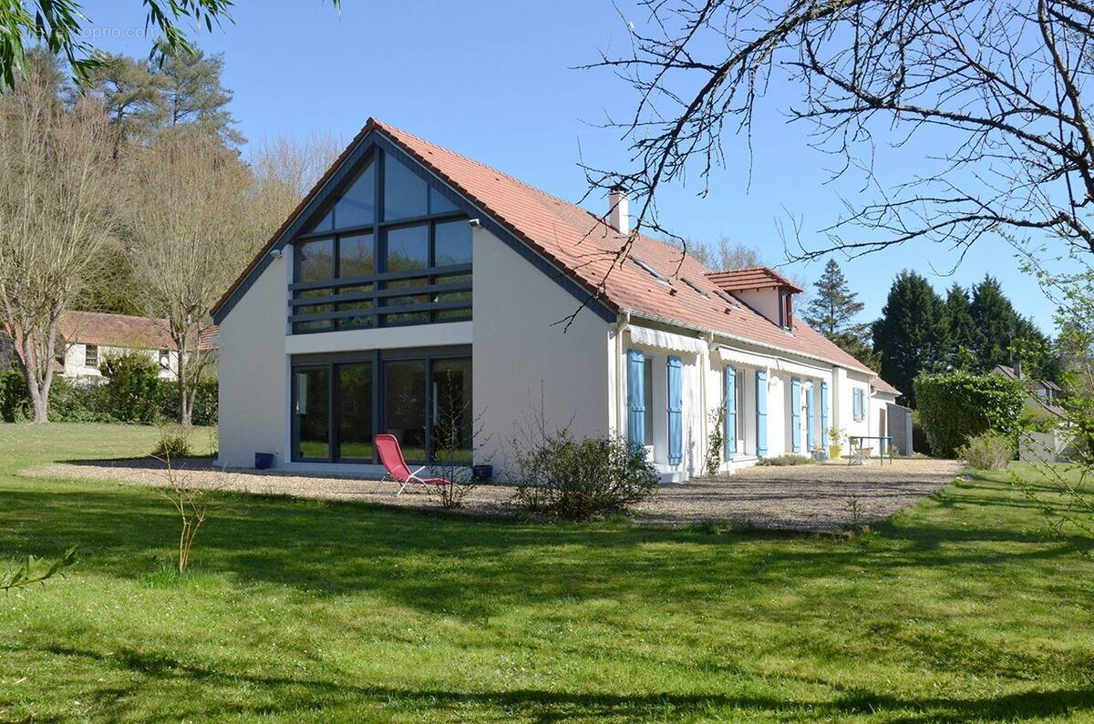 Maison à LEVIS-SAINT-NOM