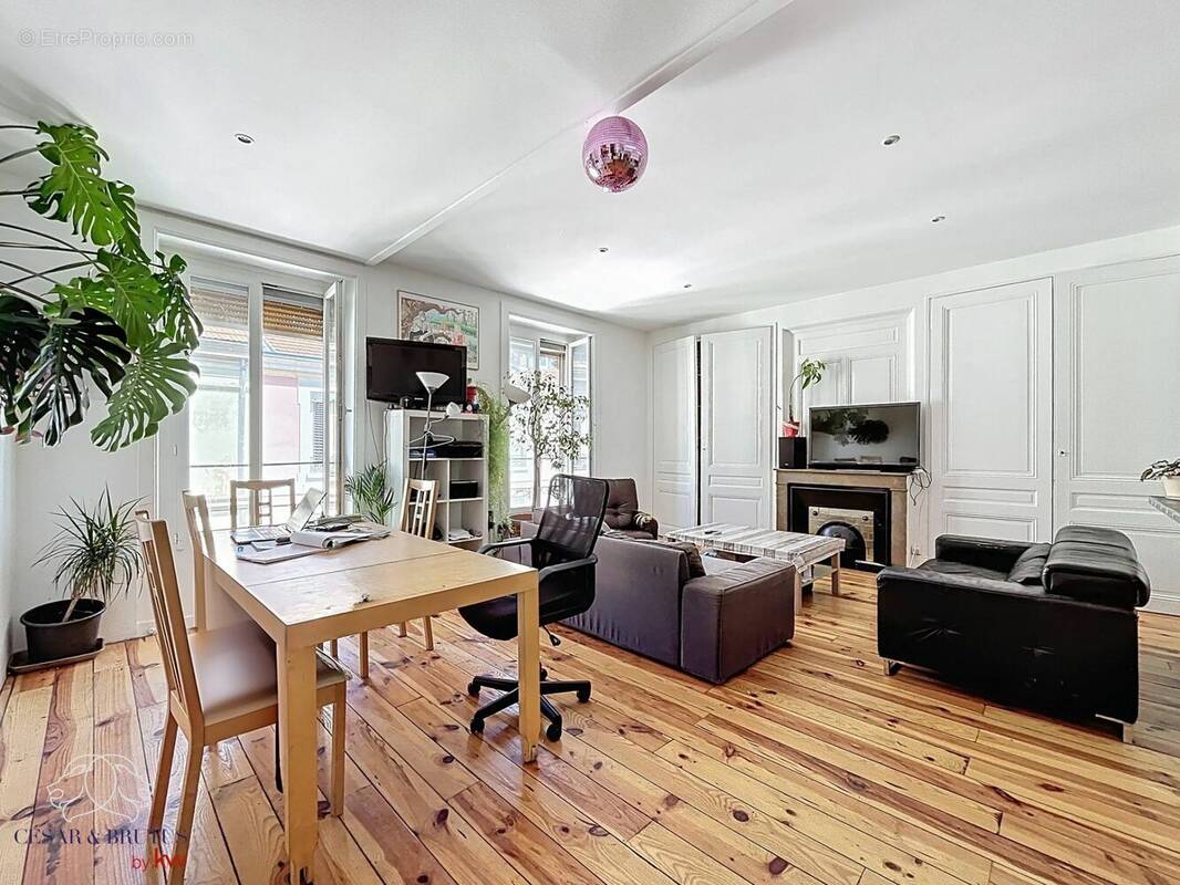 Appartement à VILLEURBANNE