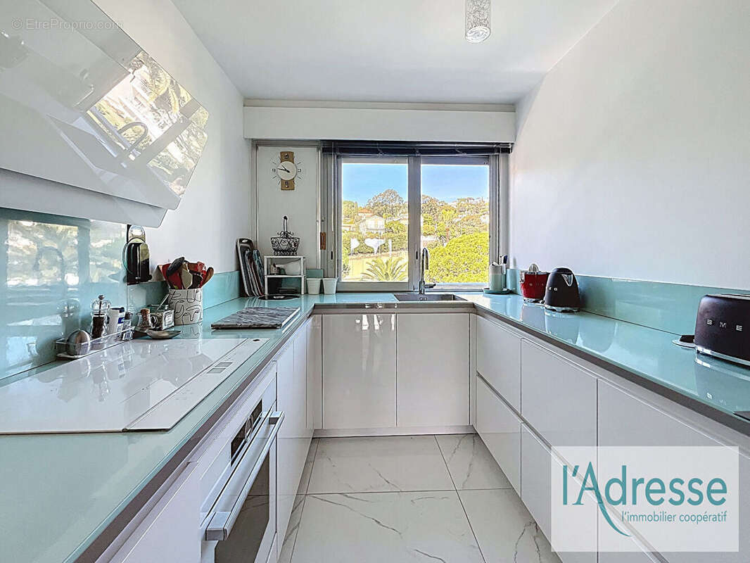 Appartement à VALLAURIS