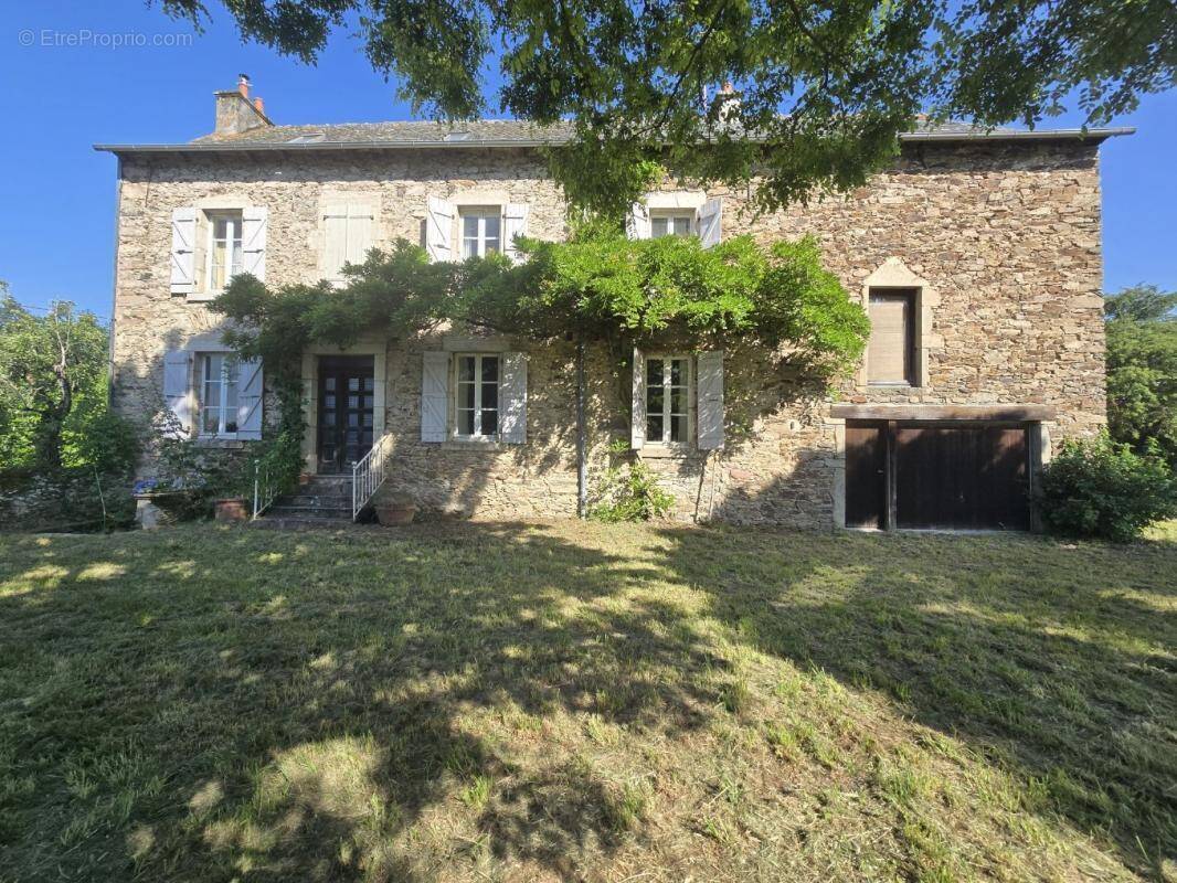 Maison à PRADINAS