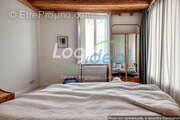 Appartement à SAINT-FORGEUX
