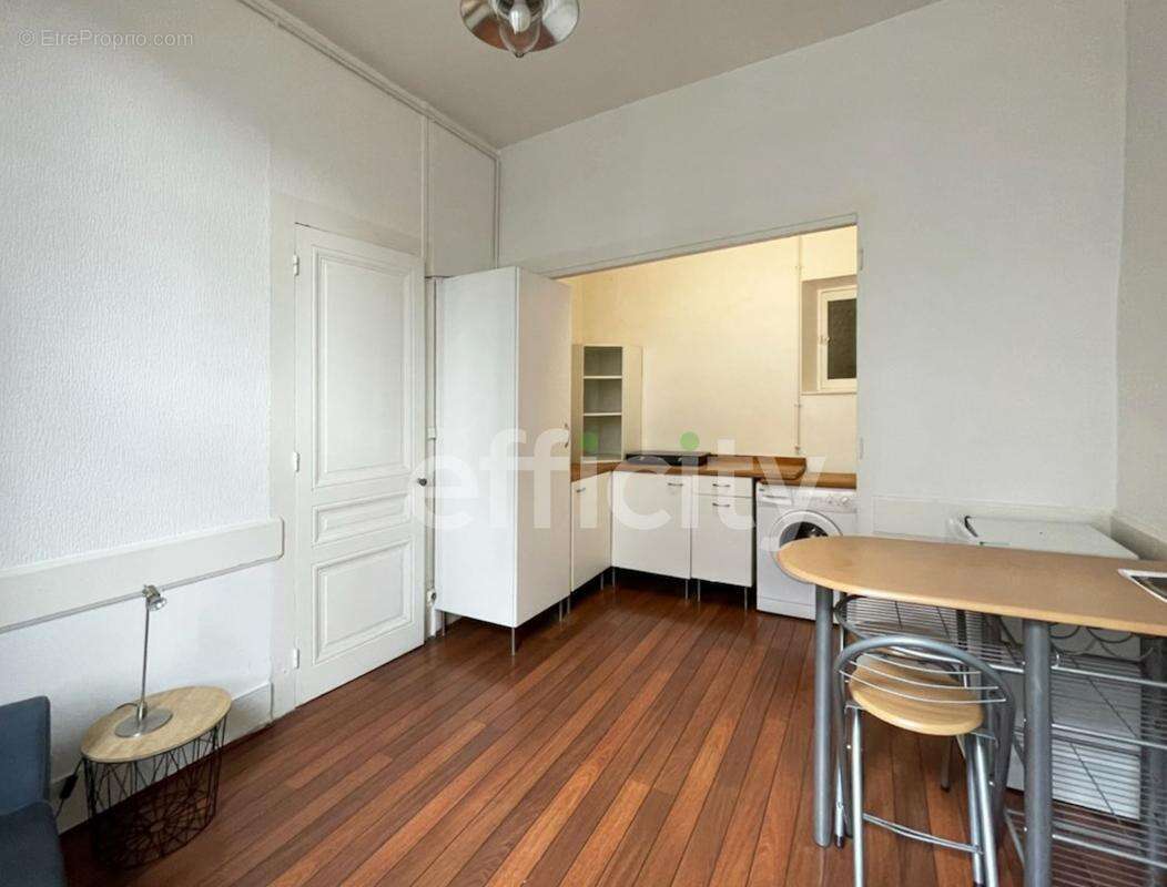 Appartement à TASSIN-LA-DEMI-LUNE