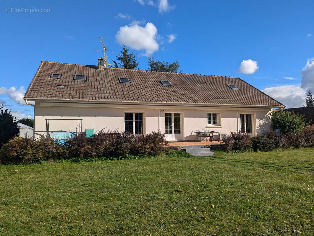 Maison à SAINT-MAURICE-SUR-FESSARD