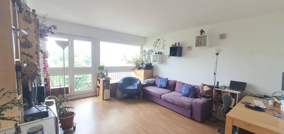 Appartement à L&#039;HAY-LES-ROSES