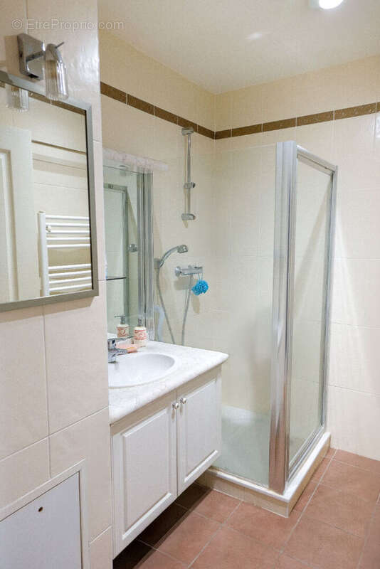 Appartement à TASSIN-LA-DEMI-LUNE