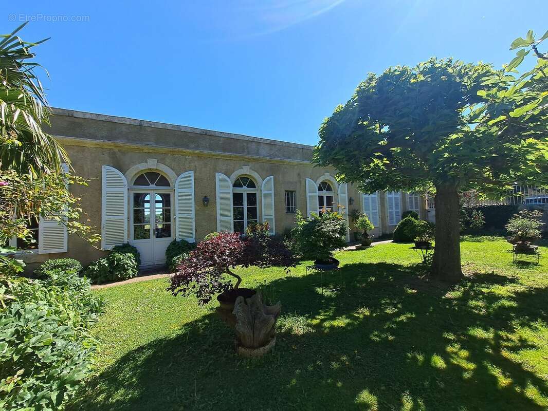 Maison à LECTOURE