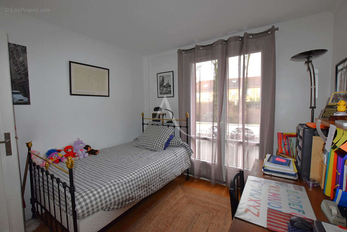 Appartement à COMBS-LA-VILLE