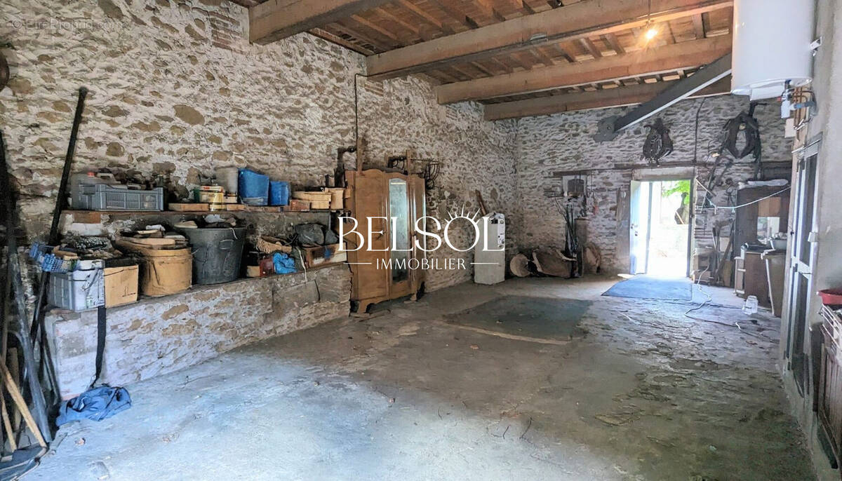 Maison à LAROQUE-DES-ALBERES